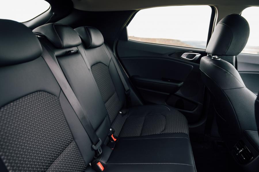 Интерьер Kia XCeed 1.6 CRDi 2019 года  (UK) (фото 89 из 107)